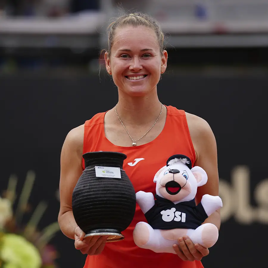Marie Bouzkova ganó la Copa Colsanitas 2026 en Bogotá