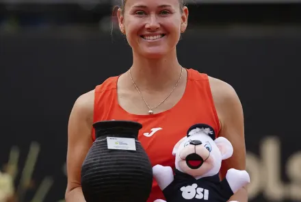 Marie Bouzkova ganó la Copa Colsanitas 2026 en Bogotá